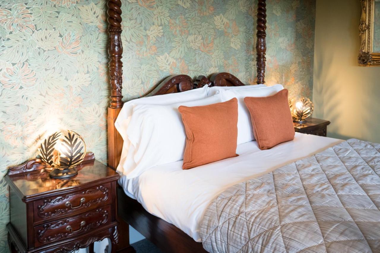 Tottington Manor Hotel Henfield 외부 사진