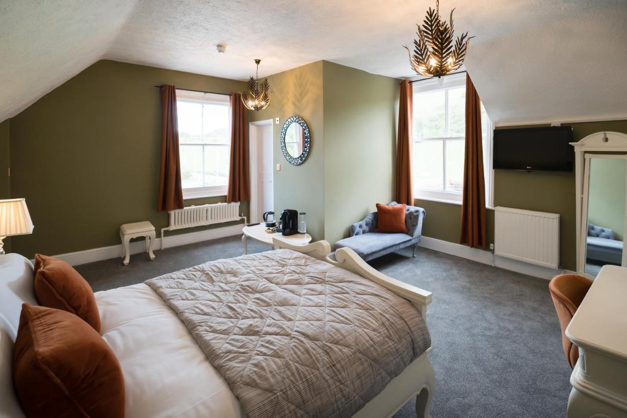 Tottington Manor Hotel Henfield 외부 사진