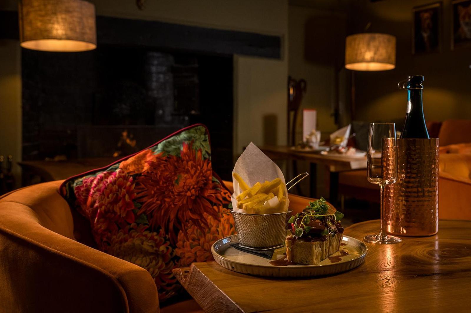 Tottington Manor Hotel Henfield 외부 사진