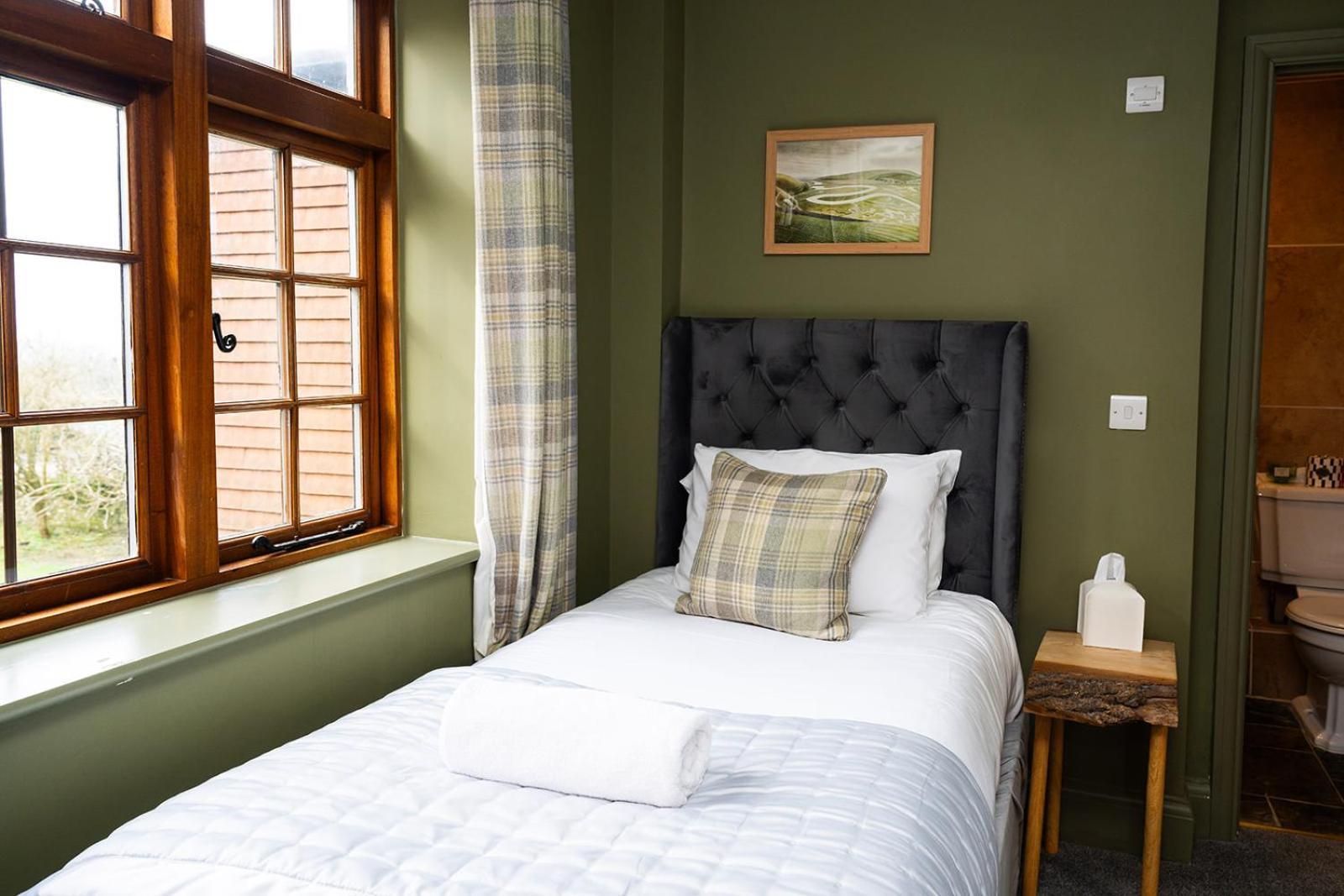 Tottington Manor Hotel Henfield 외부 사진