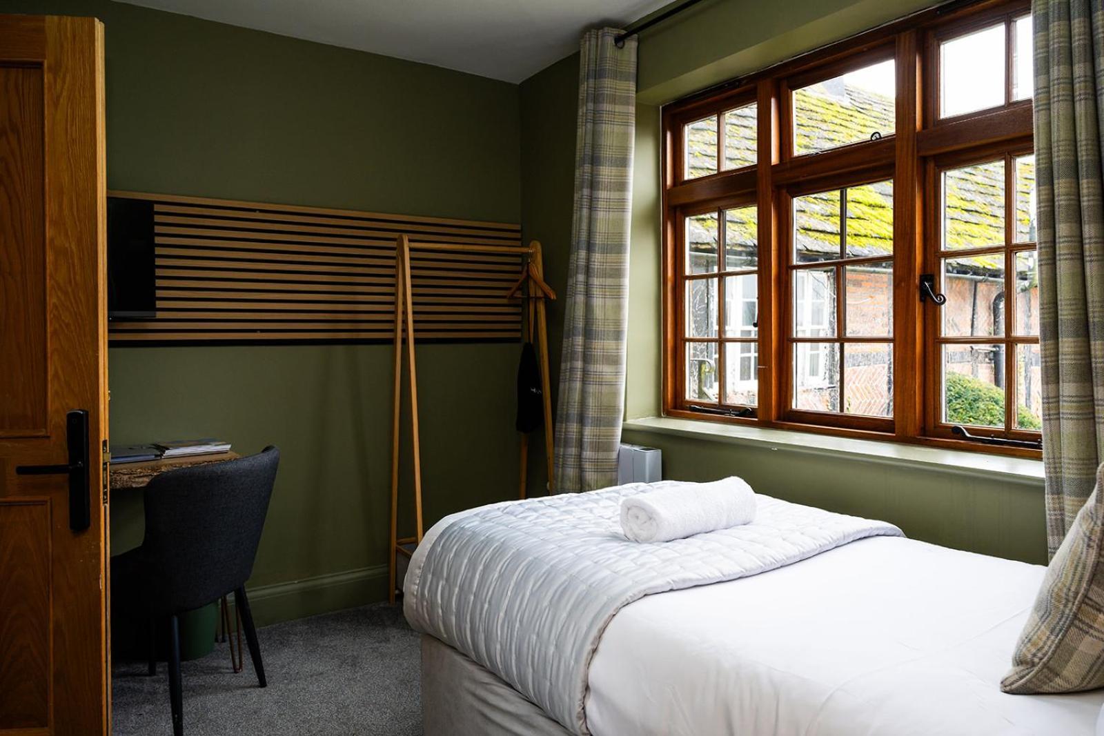 Tottington Manor Hotel Henfield 외부 사진